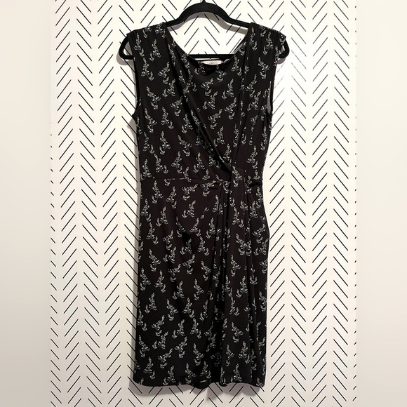 LOFT Dresses & Skirts - Loft Floral Print Midi Wrap Dress NWT Small Classic Little Black Dress City Chic
